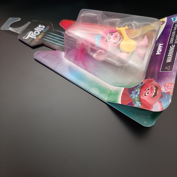 Trolls World Tour Poppy Mini Figure Doll 2.25" DreamWorks NIP - Picture 2 of 7